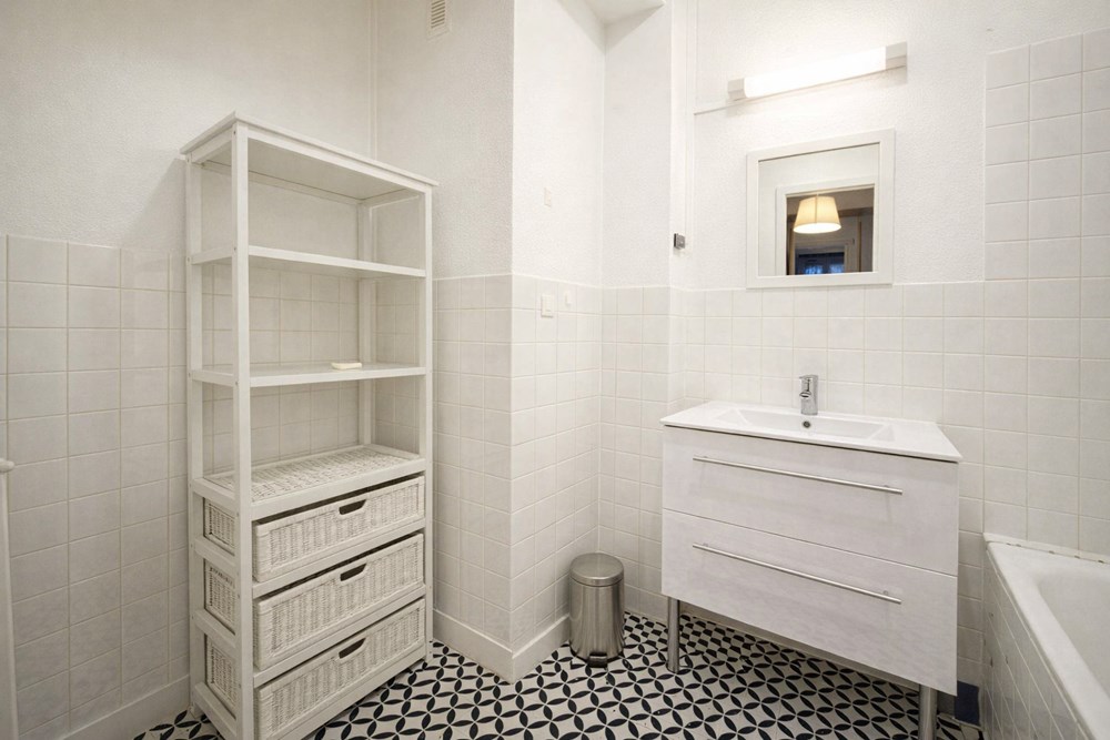 APPARTEMENT 3 PIECES - 63M² - MONTAIGNE - IDEAL INVESTISSEUR - DEUX CHAMBRES - CALME - LUMINEUX - REFAIT A NEUF photo 4